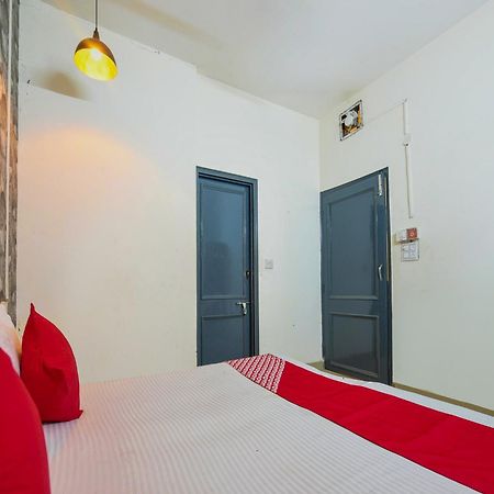 Hotel O Unique Delhi Home Stay Нью-Делі Екстер'єр фото